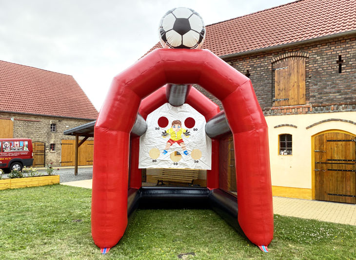 Foto: Fußball Tunnel