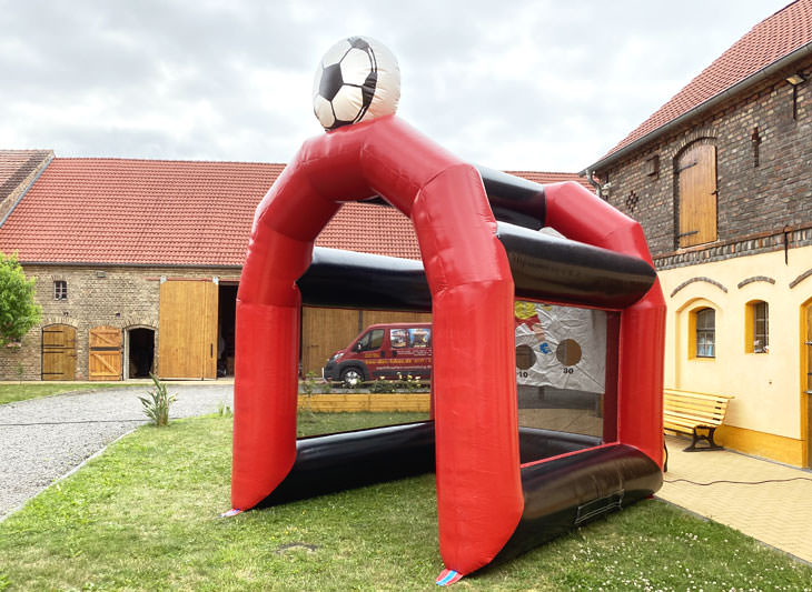 Foto: Fußball Tunnel